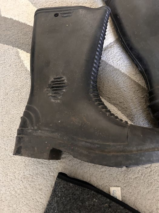 Продам резиновые сапоги