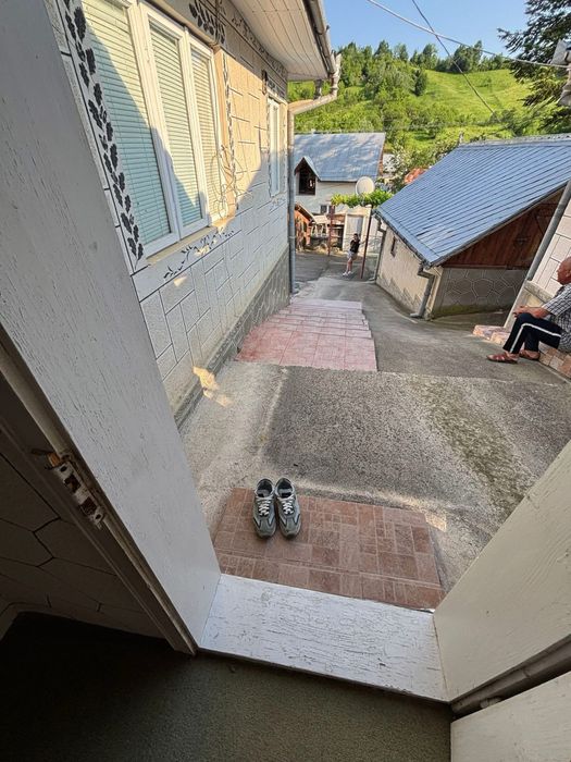 CASA, ANEXE si teren