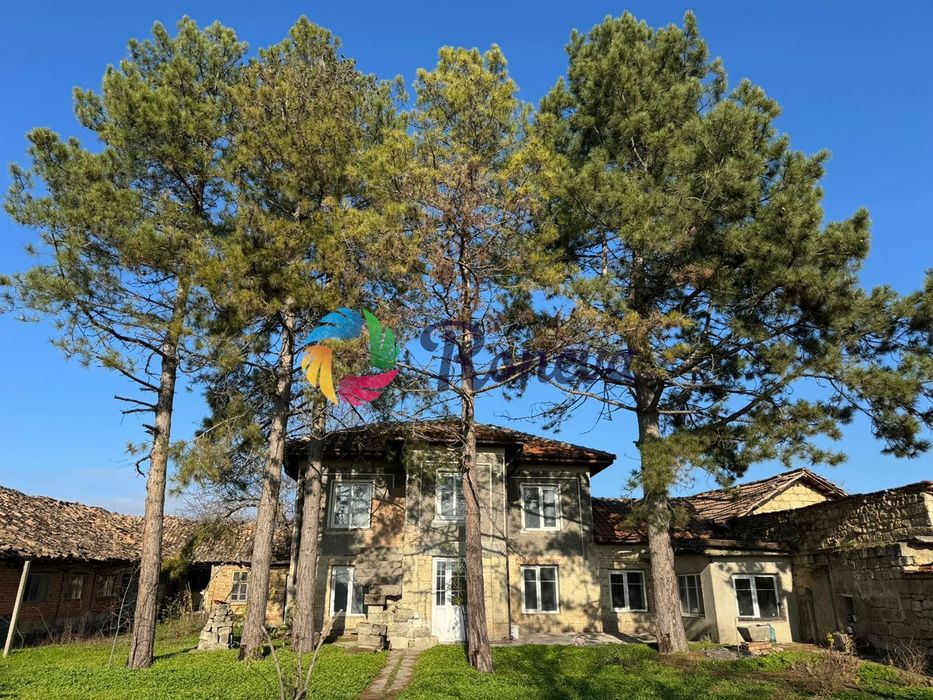 Къща в Варна, област-с.Черковна площ 250 цена 78000