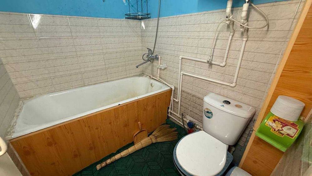 Фрунзиский Ойбек раддом 4 қаватда 2 хонали квартира сотилади. ID: 1888