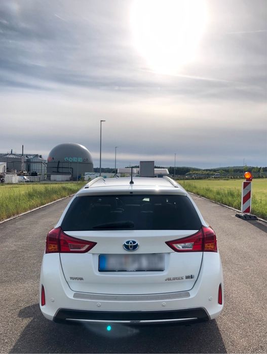 TOYOTA Auris 2013 — imagine 3