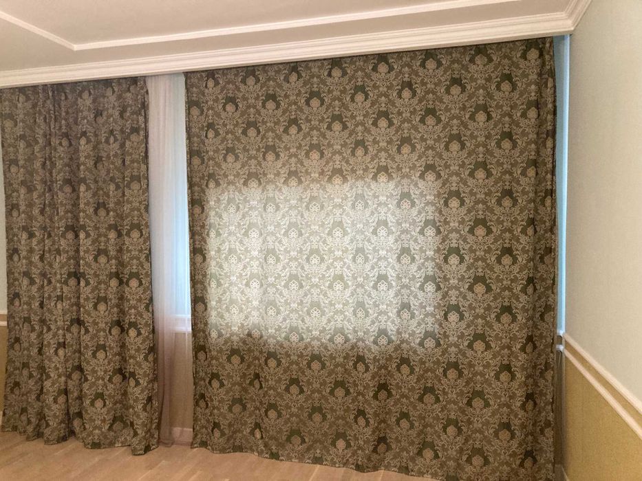 Шторы качественные б/у