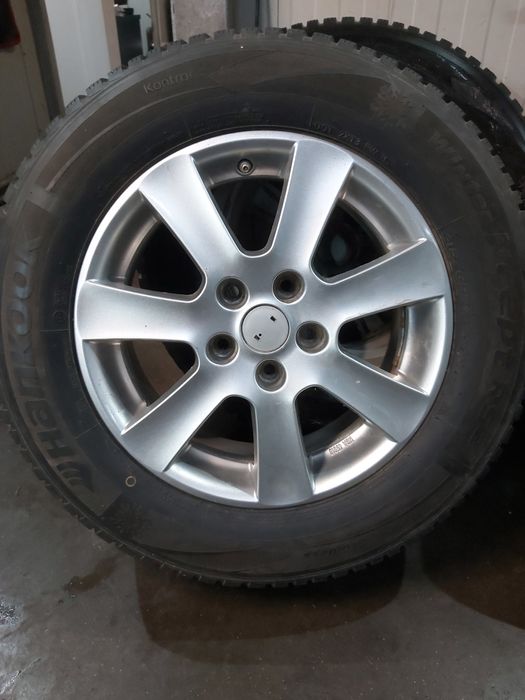 Anvelope iarna 215 65 16