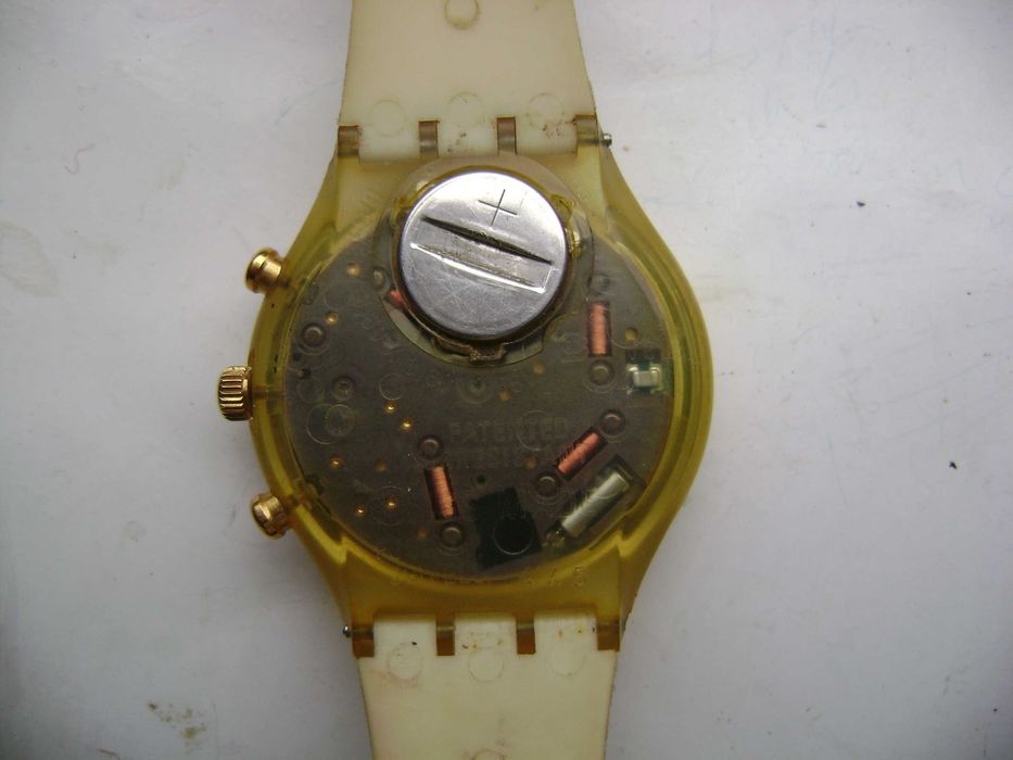 Продавам 5 броя кварцови часовника Swatch и Casio