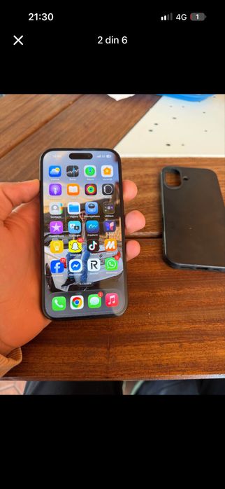 Iphone 16 simplu