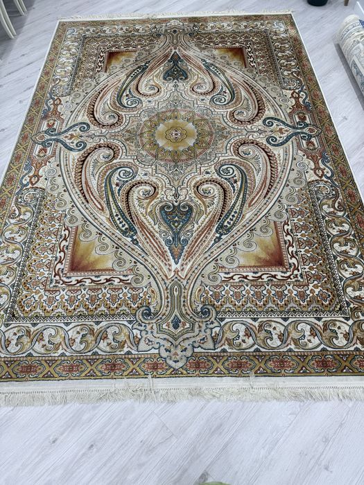 Продам ковер шелковый