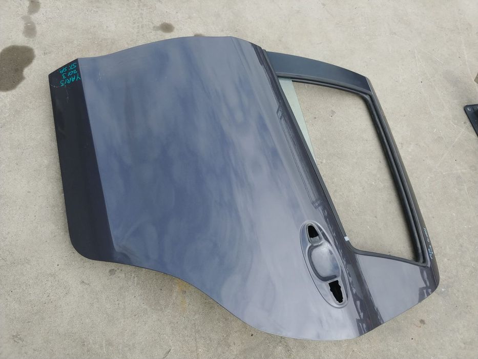 usa portiera stanga spate  toyota yaris 3 p13 2013