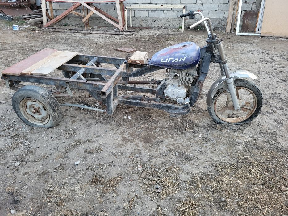 Мотоцикл лифан..