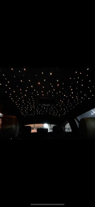 Звездно небе и амбиентно лед осветление