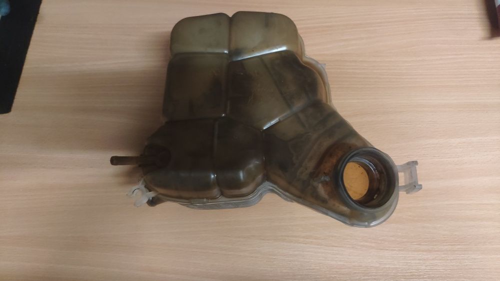 Разширителен съд за охлаждаща течност Опел Зафира турер Ц Opel Zafira