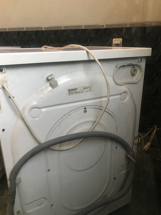 Стиральная машина Ariston