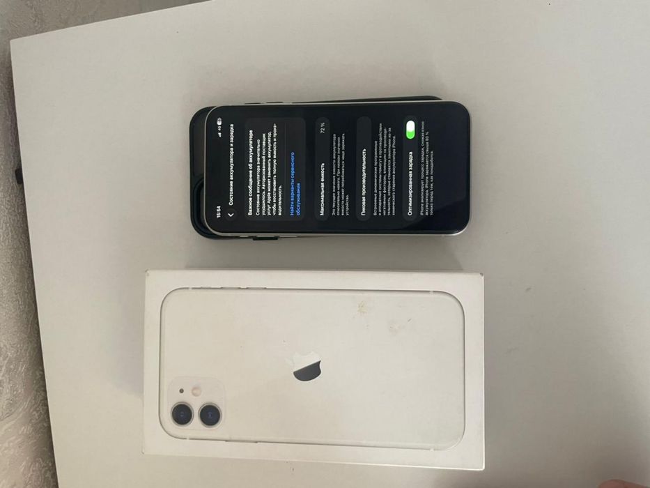 Продам айфон 11 на 64