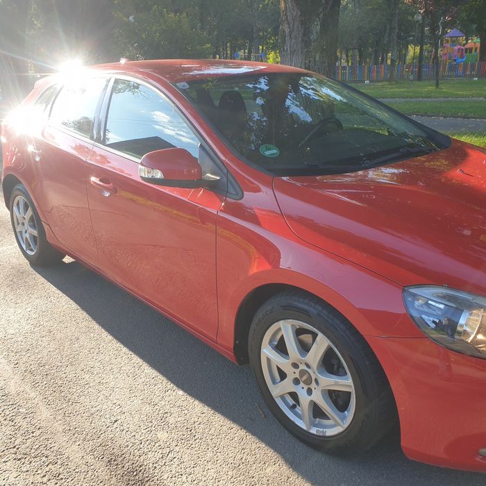 Vand volvo v40 an 2012