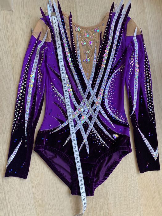 Costum gimnastica ritmica