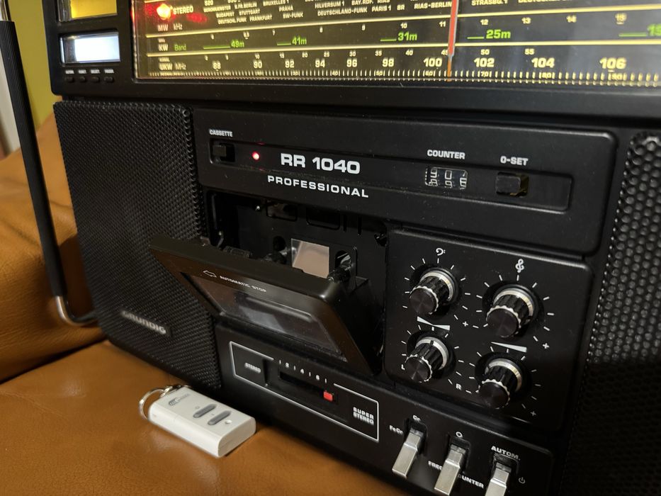 Radiocasetofon Grundig RR1040-Profesional
