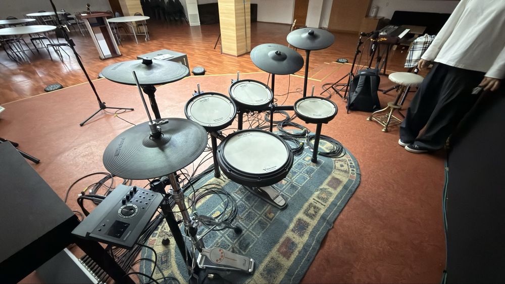 Электронные барабаны Roland TD-17KVX2 (Состояние 9/10)