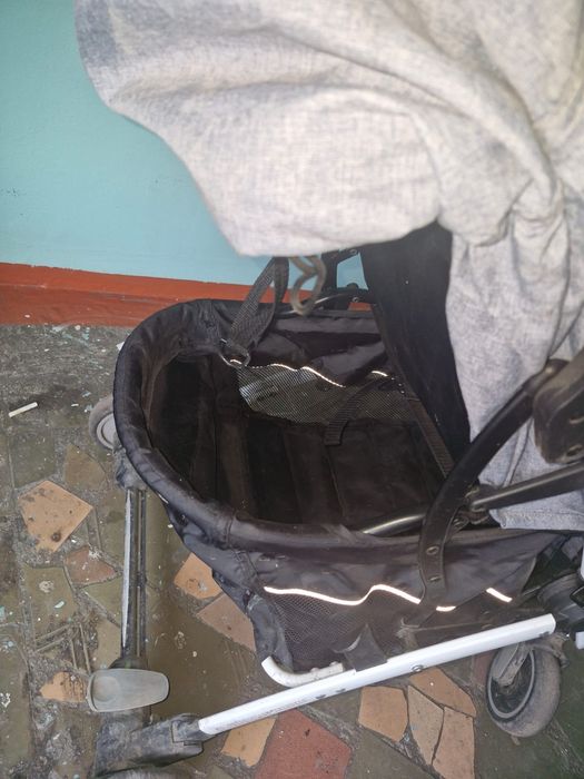 Продам коляску  beneBeby