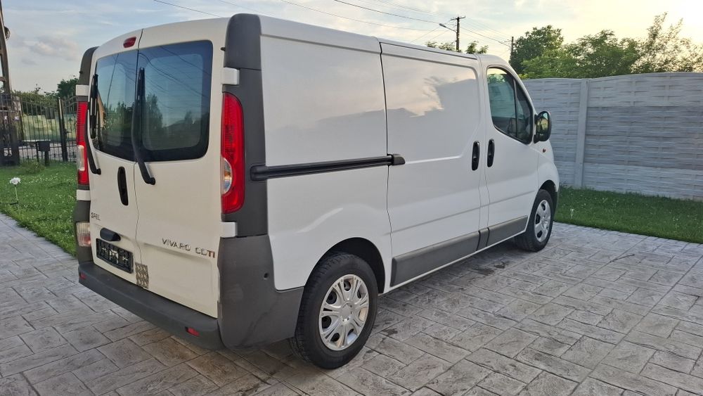 Opel Vivaro/Renault Trafic T5 2013-2014 A/C 2.0 €5