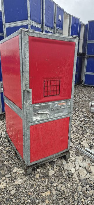 Контейнери # Кабинки