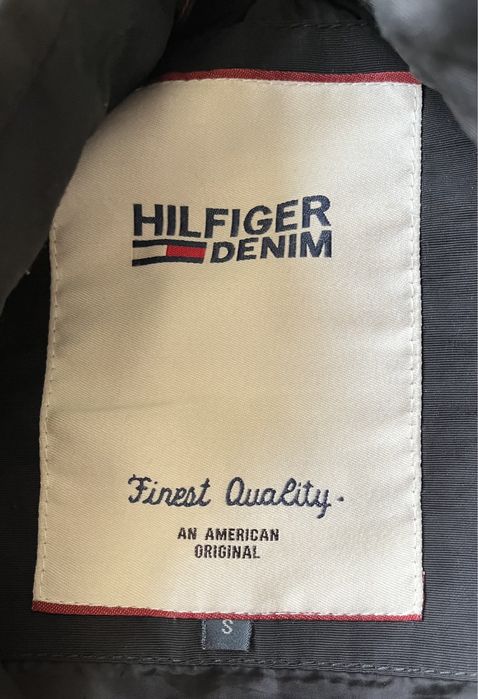 Jacheta Tommy Hilfiger , autentica , impecabila