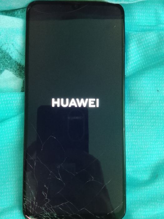 Huawei nova Y70  работает хорошо