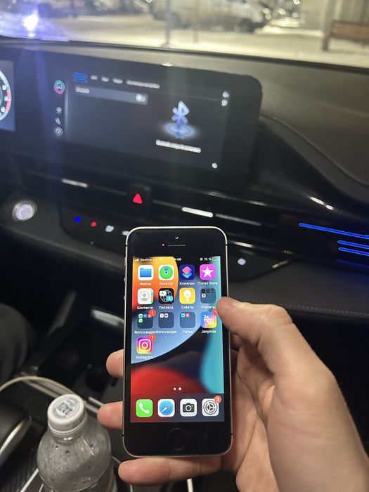 Продам iphone se (2016)