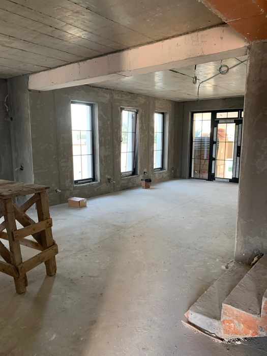 Tencuiala mecanizata