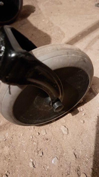 Помощна количка,проходилка за възрастни,сгъваема