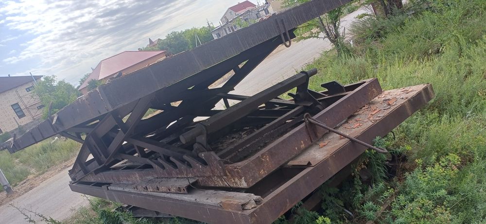 Продам Подмости (стол каменщика)