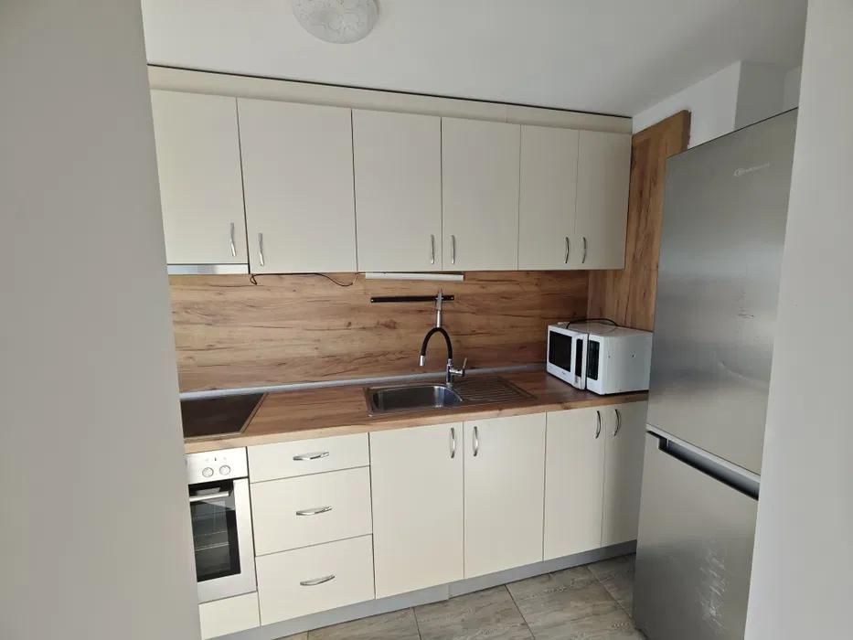 Дава се под наем Тристаен апартамент в Варна, Център - 100 кв.м за 500 € - Снимка #1