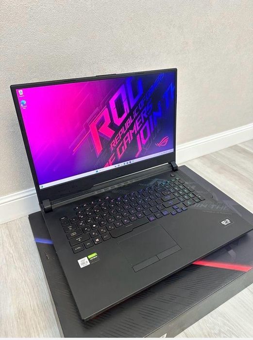 Игровой ноутбук ASUS ROG STRIX