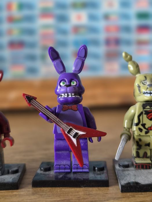 LEGO фигурки на Five Nights at Freddy's