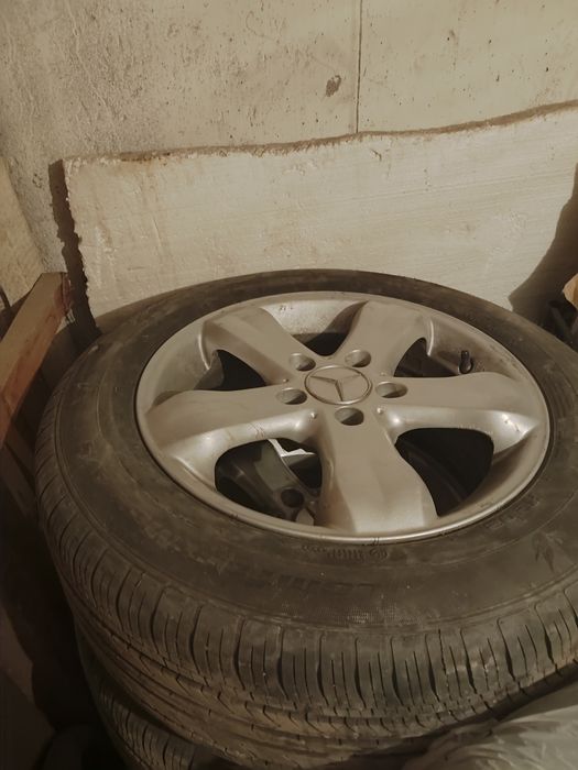 продам диски с резиной на мерс