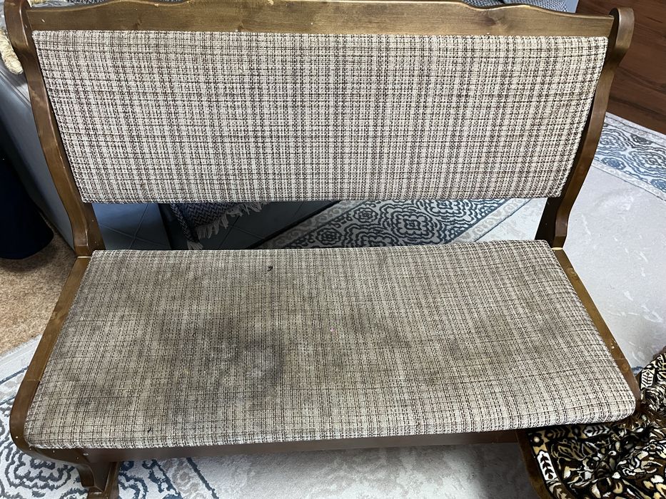 Угловой диван на кухню