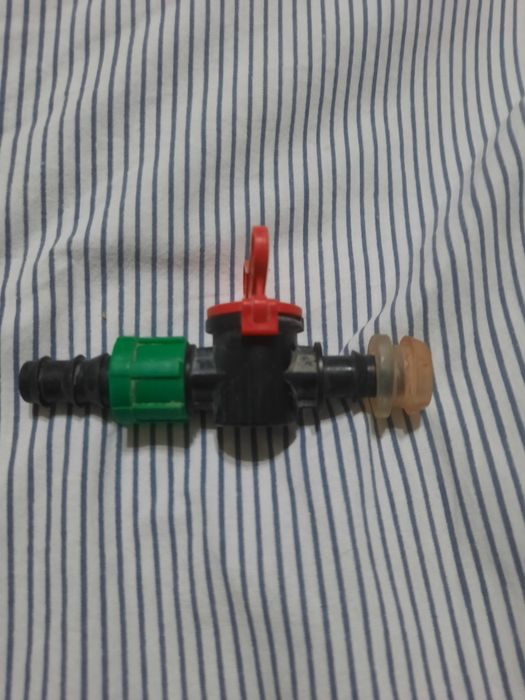 Задвижки для капельных полива.