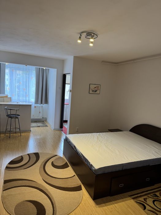 Proprietar inchiriez garsoniera - Cartier Astra / Strada Soarelui - Calea Bucuresti