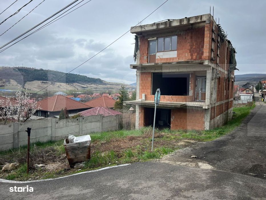 Teren 1000 mp in Baciu – oportunitate unica, casa inclusa