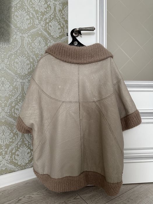 Продам верхнюю одежду