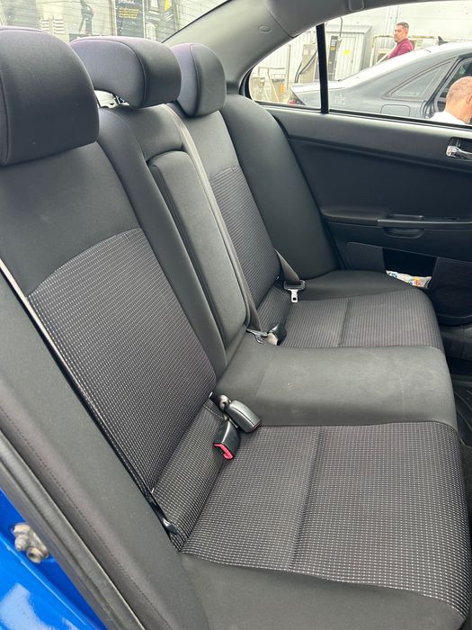 Vând Mitsubishi Lancer
