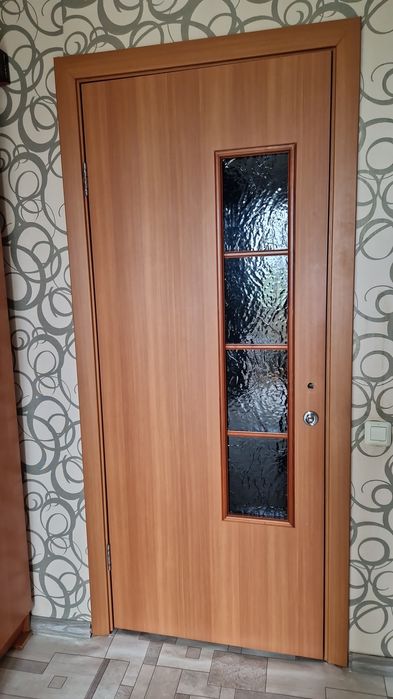 Продам межкомнатные двери