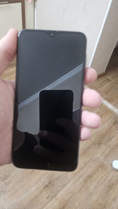 Продам телефон Самсунг а10