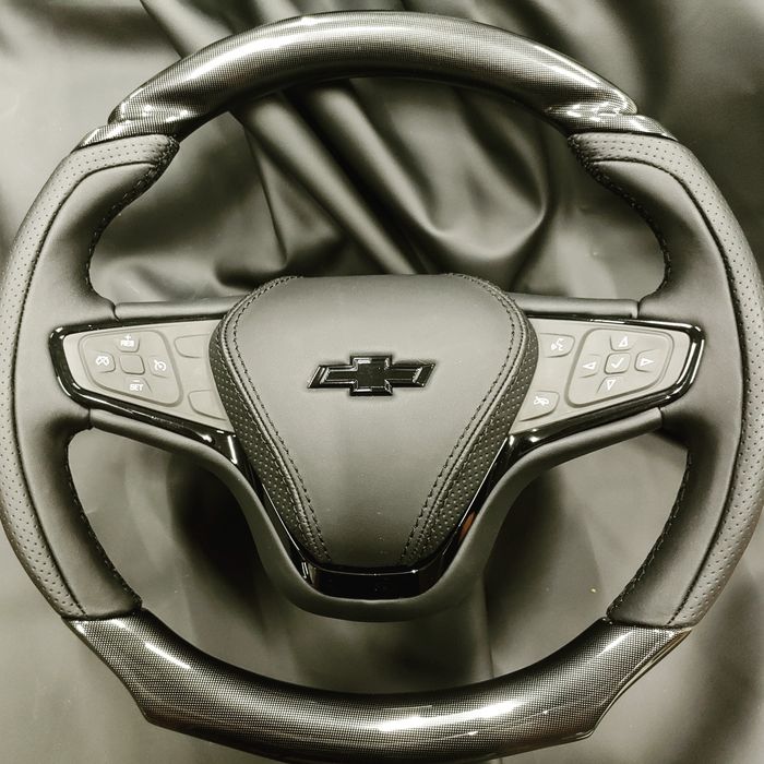 Услуги автотюнинга руль , чехлы, потолок, общивки