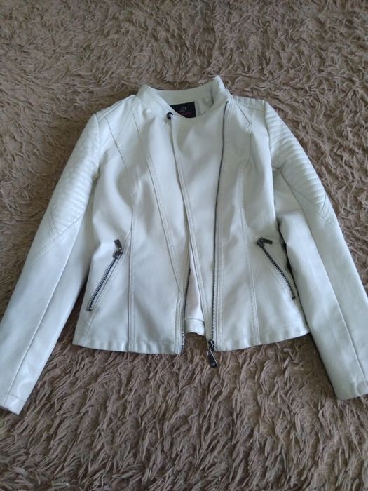 Продам кожаную куртку