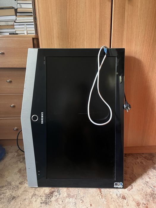 Продам телевизор