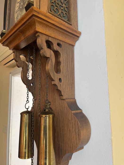 Античен стенен-Фризийски  часовник,дъб- 1950-1960г.с махало