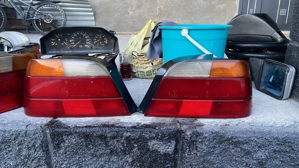 Плафоны задние бмв е38 3 шт