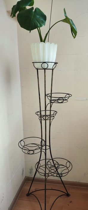 Стойка для цветов