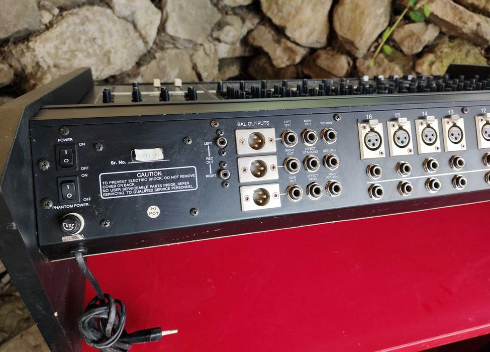 Mixer audio analog 16 canale Monarch Stageline MMX 1602 - vintage 1985