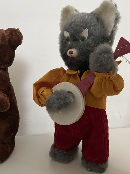 Механични играчки от 70те години