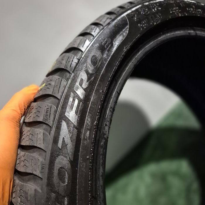 275 35 19 O bucată Pirelli iarnă